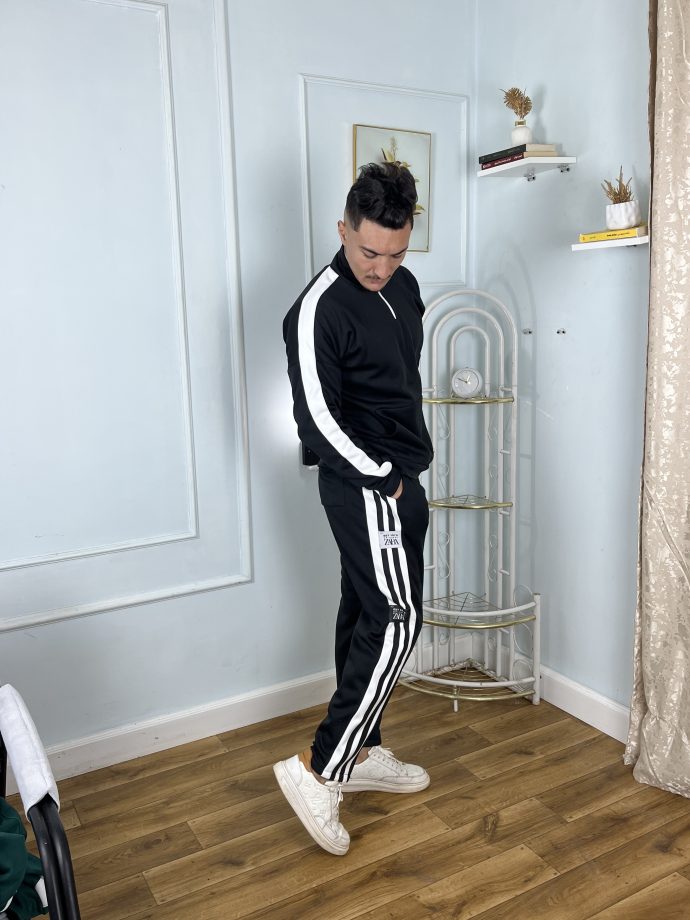 ⁦tracksuit⁩ - الصورة ⁦2⁩